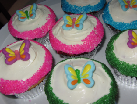 tinkerbell cupcakes.