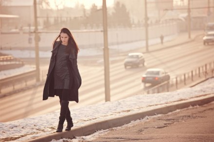 woman-walking-snow